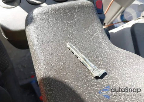 2010 Pontiac Vibe from USA, damaged, VIN 5Y2SP6E08AZ419808